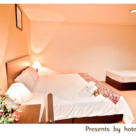 Sayang Hotel Kulai Dış mekan fotoğraf